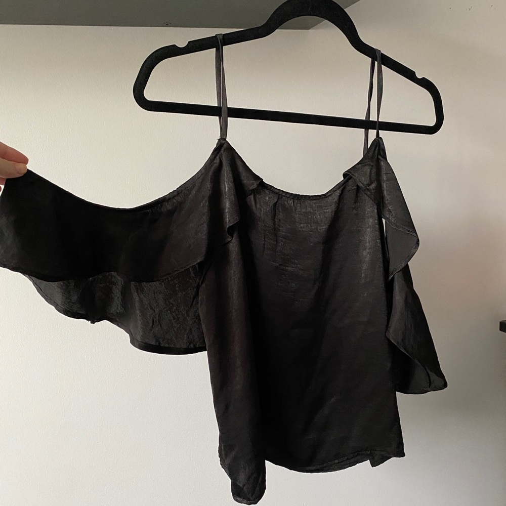 Gilbert Black Off the Shoulder Blouse